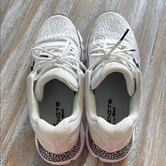 Under Armour HOVR Infinite 2 Running Shoes - Picture 7 of 12